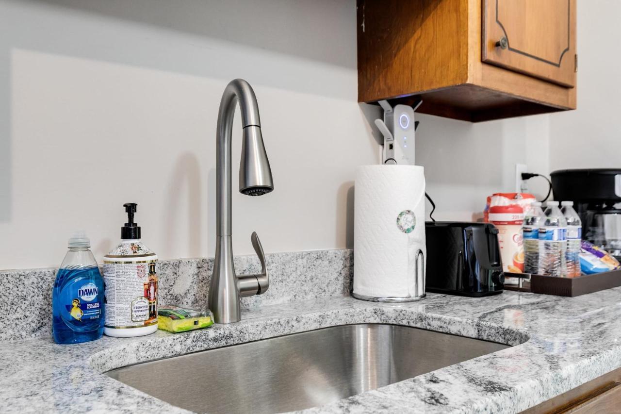 M2 Central Location 2 Mins To Vcu Free Parking Richmond Exterior photo